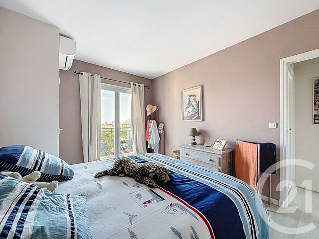 Maison &agrave; vendre - 5 pi&egrave;ces - 101,36 m2 - Villeneuve Loubet - 06 - PROVENCE-ALPES-COTE-D-AZUR