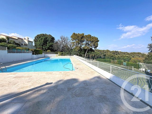 Maison &agrave; vendre - 5 pi&egrave;ces - 101,36 m2 - Villeneuve Loubet - 06 - PROVENCE-ALPES-COTE-D-AZUR