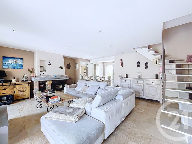 Maison &agrave; vendre - 5 pi&egrave;ces - 101,36 m2 - Villeneuve Loubet - 06 - PROVENCE-ALPES-COTE-D-AZUR