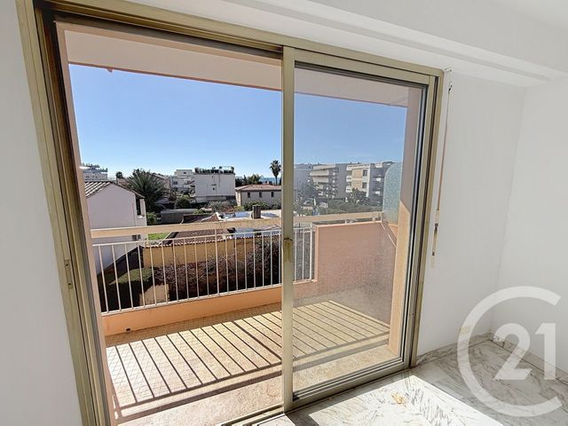 Appartement T2 &agrave; louer - 2 pi&egrave;ces - 41,39 m2 - Juan Les Pins - 06 - PROVENCE-ALPES-COTE-D-AZUR