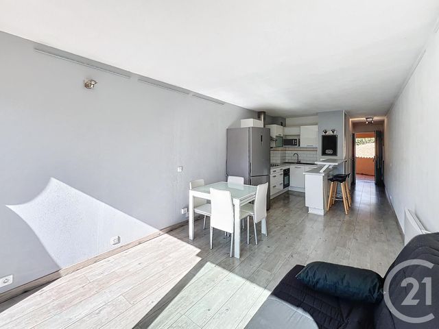 Appartement Studio &agrave; louer - 1 pi&egrave;ce - 34,85 m2 - Villeneuve Loubet - 06 - PROVENCE-ALPES-COTE-D-AZUR