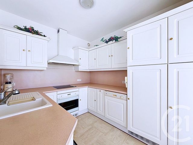 Appartement F4 &agrave; vendre - 4 pi&egrave;ces - 105,64 m2 - Villeneuve Loubet - 06 - PROVENCE-ALPES-COTE-D-AZUR