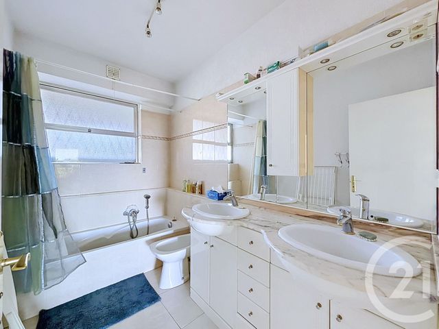 Appartement F2 &agrave; vendre - 2 pi&egrave;ces - 53,56 m2 - Villeneuve Loubet - 06 - PROVENCE-ALPES-COTE-D-AZUR