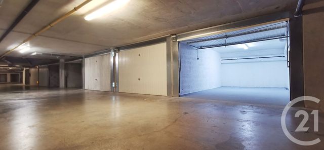 Parking &agrave; vendre - 21 m2 - Villeneuve Loubet - 06 - PROVENCE-ALPES-COTE-D-AZUR