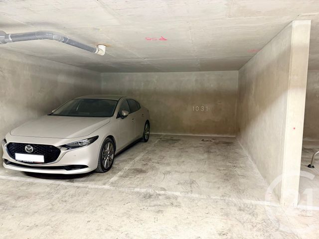 parking - VILLENEUVE LOUBET - 06
