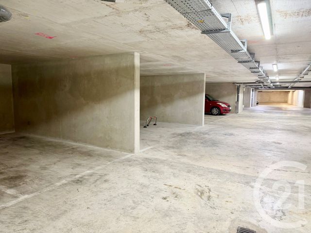 Parking &agrave; louer - 15 m2 - Villeneuve Loubet - 06 - PROVENCE-ALPES-COTE-D-AZUR