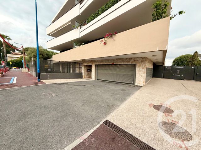 Parking &agrave; louer - 15 m2 - Villeneuve Loubet - 06 - PROVENCE-ALPES-COTE-D-AZUR