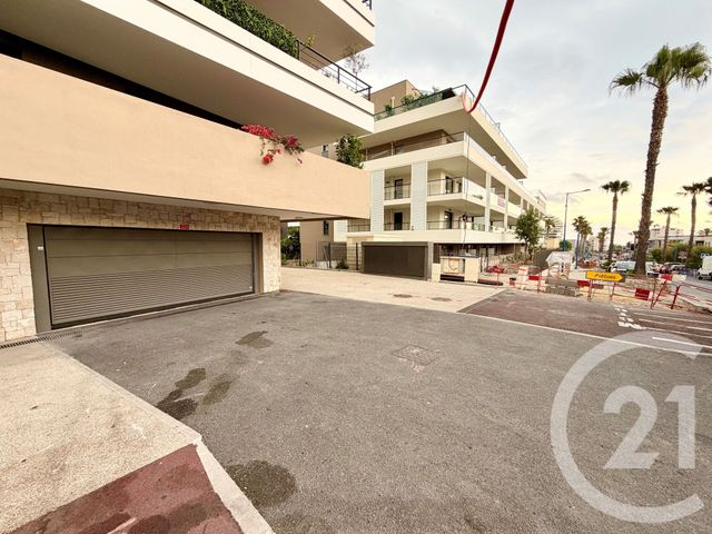 Parking &agrave; louer - 15 m2 - Villeneuve Loubet - 06 - PROVENCE-ALPES-COTE-D-AZUR