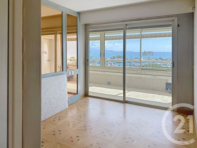Appartement F4 &agrave; vendre - 4 pi&egrave;ces - 115,81 m2 - Villeneuve Loubet - 06 - PROVENCE-ALPES-COTE-D-AZUR