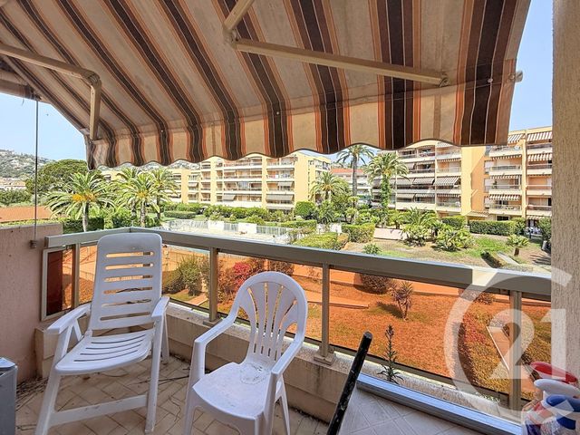 Appartement T2 &agrave; louer - 2 pi&egrave;ces - 35 m2 - Le Golfe Juan - 06 - PROVENCE-ALPES-COTE-D-AZUR