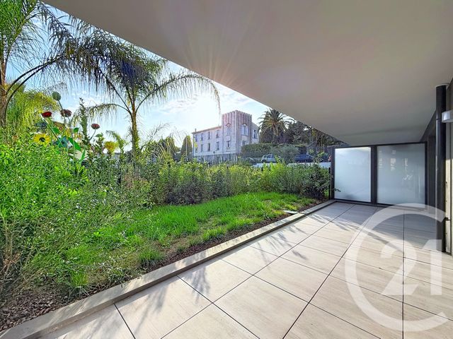 Appartement T3 &agrave; louer - 3 pi&egrave;ces - 57 m2 - Villeneuve Loubet - 06 - PROVENCE-ALPES-COTE-D-AZUR