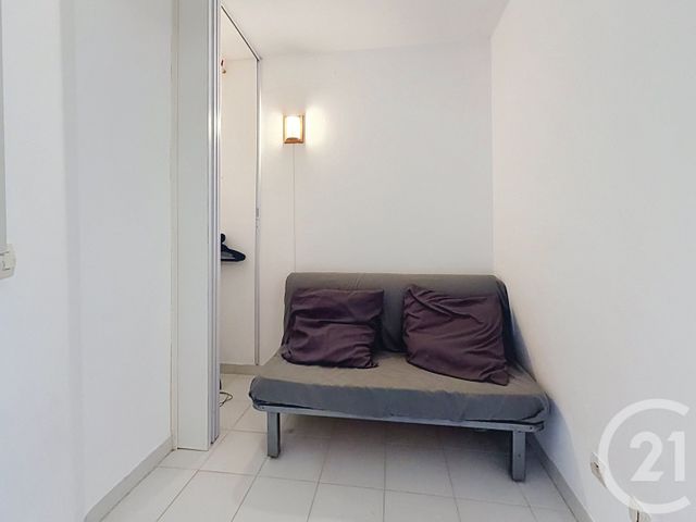 Appartement Studio Cabine &agrave; louer - 1 pi&egrave;ce - 24,66 m2 - Villeneuve Loubet - 06 - PROVENCE-ALPES-COTE-D-AZUR