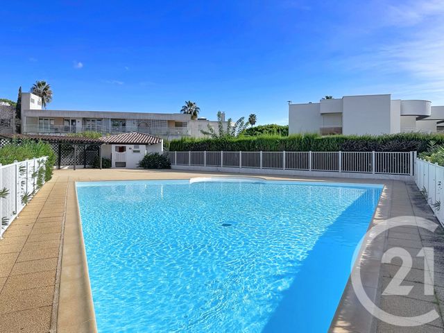 Appartement Studio Cabine &agrave; louer - 1 pi&egrave;ce - 24,66 m2 - Villeneuve Loubet - 06 - PROVENCE-ALPES-COTE-D-AZUR