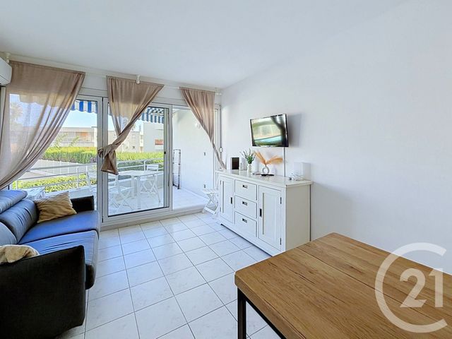 Appartement Studio Cabine &agrave; louer - 1 pi&egrave;ce - 24,66 m2 - Villeneuve Loubet - 06 - PROVENCE-ALPES-COTE-D-AZUR