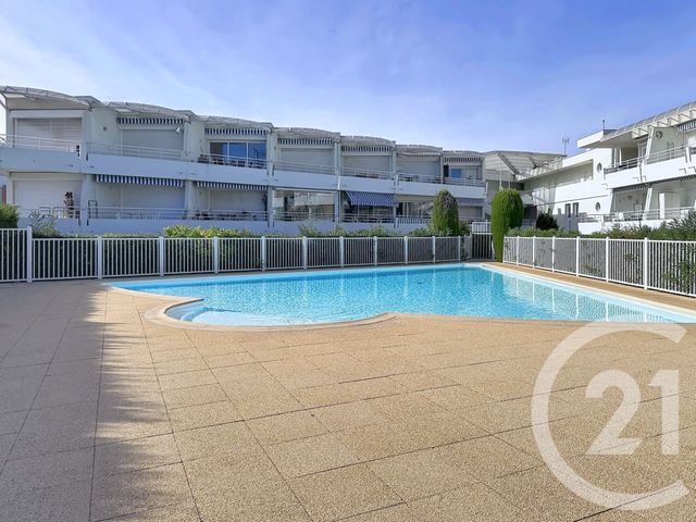 Appartement Studio Cabine &agrave; louer - 1 pi&egrave;ce - 24,66 m2 - Villeneuve Loubet - 06 - PROVENCE-ALPES-COTE-D-AZUR
