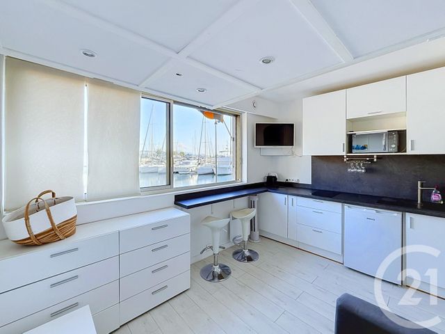 Appartement F1 &agrave; vendre - 1 pi&egrave;ce - 15 m2 - Villeneuve Loubet - 06 - PROVENCE-ALPES-COTE-D-AZUR