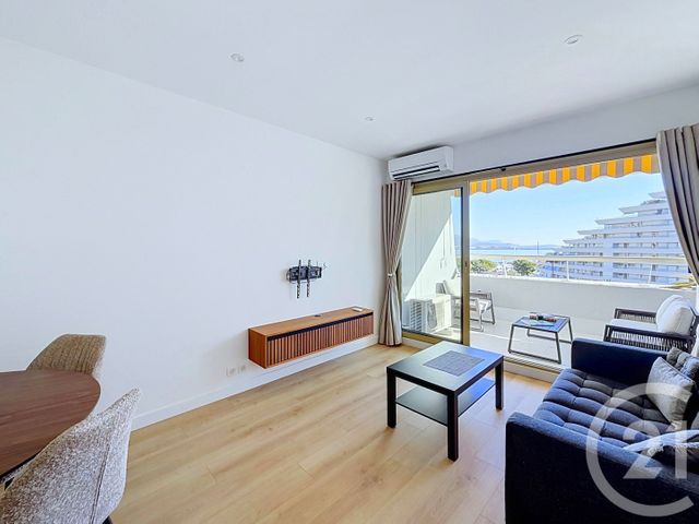 Appartement T2 &agrave; louer - 2 pi&egrave;ces - 36 m2 - Villeneuve Loubet - 06 - PROVENCE-ALPES-COTE-D-AZUR