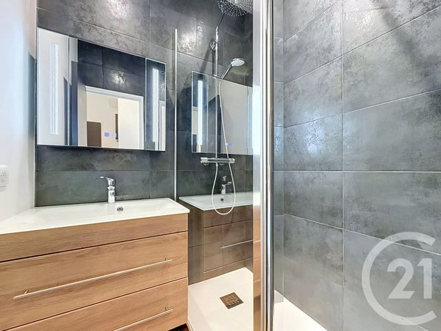 Appartement T2 &agrave; louer - 2 pi&egrave;ces - 36 m2 - Villeneuve Loubet - 06 - PROVENCE-ALPES-COTE-D-AZUR