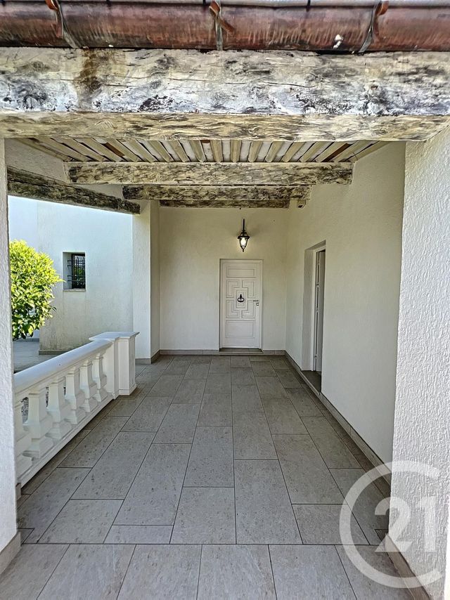 Maison à vendre - 6 pièces - 245 m2 - Villeneuve Loubet - 06 - PROVENCE-ALPES-COTE-D-AZUR