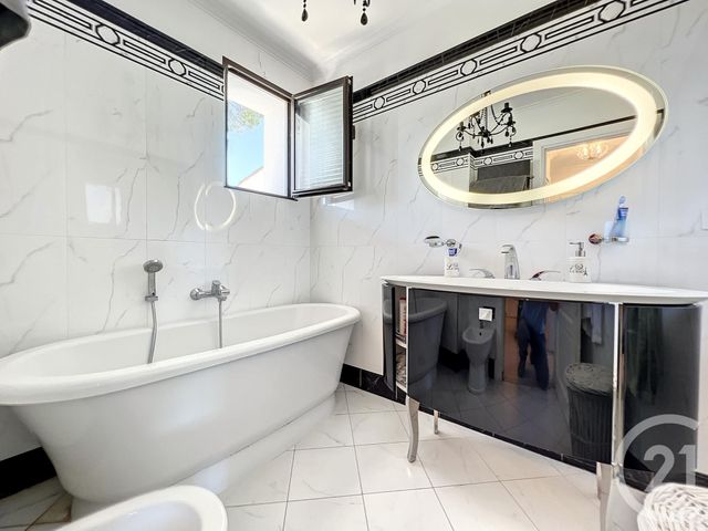 Maison à vendre - 5 pièces - 161 m2 - Villeneuve Loubet - 06 - PROVENCE-ALPES-COTE-D-AZUR