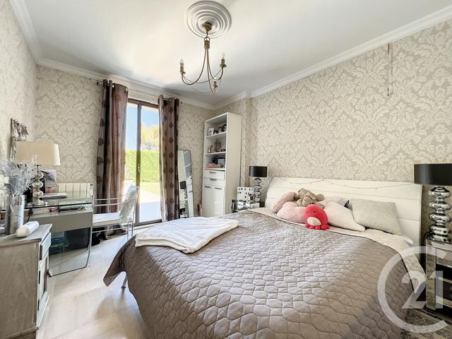 Maison à vendre - 5 pièces - 161 m2 - Villeneuve Loubet - 06 - PROVENCE-ALPES-COTE-D-AZUR