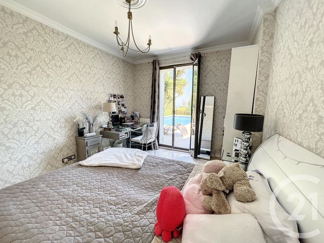 Maison à vendre - 5 pièces - 161 m2 - Villeneuve Loubet - 06 - PROVENCE-ALPES-COTE-D-AZUR