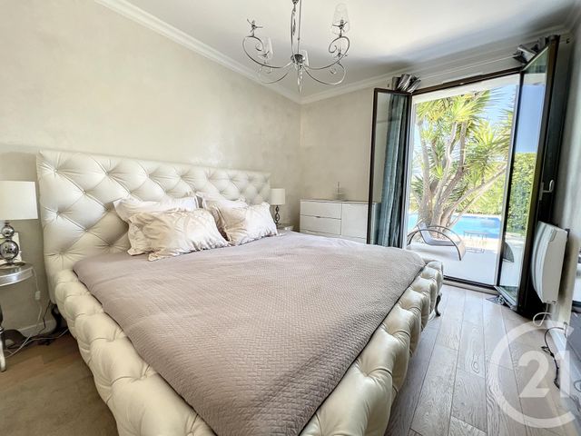 Maison à vendre - 5 pièces - 161 m2 - Villeneuve Loubet - 06 - PROVENCE-ALPES-COTE-D-AZUR