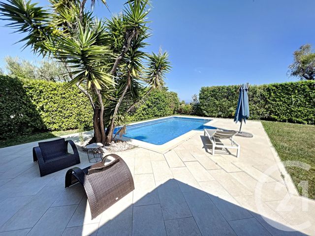 Maison à vendre - 5 pièces - 161 m2 - Villeneuve Loubet - 06 - PROVENCE-ALPES-COTE-D-AZUR