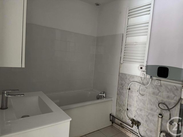 Appartement &agrave; louer - 3 pi&egrave;ces - 42 m2 - Lievin - 62 - NORD-PAS-DE-CALAIS