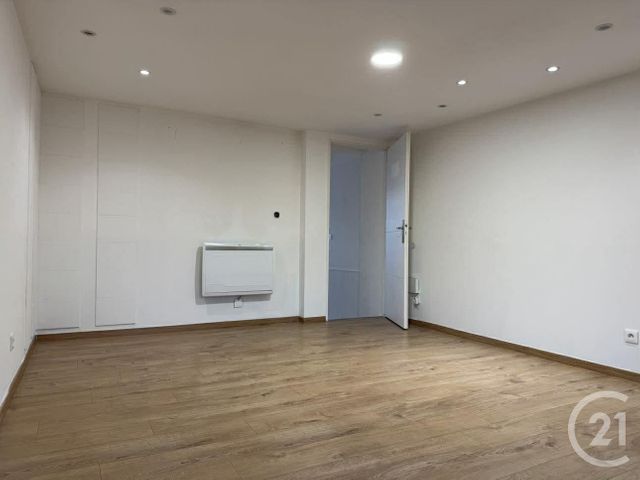 Local commercial à louer - 80.0 m2 - 59 - Nord