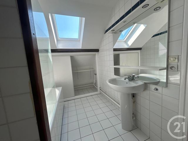 Appartement T3 &agrave; louer - 3 pi&egrave;ces - 74,44 m2 - Lens - 62 - NORD-PAS-DE-CALAIS