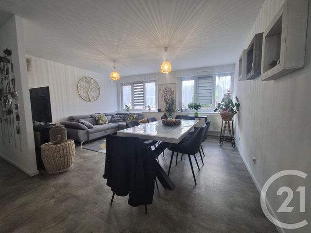 Appartement &agrave; louer - 3 pi&egrave;ces - 70 m2 - Lievin - 62 - NORD-PAS-DE-CALAIS