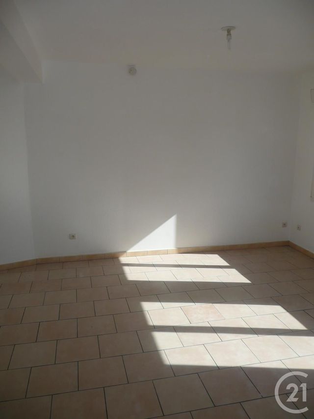 Appartement T2 &agrave; louer - 2 pi&egrave;ces - 40 m2 - Wingles - 62 - NORD-PAS-DE-CALAIS