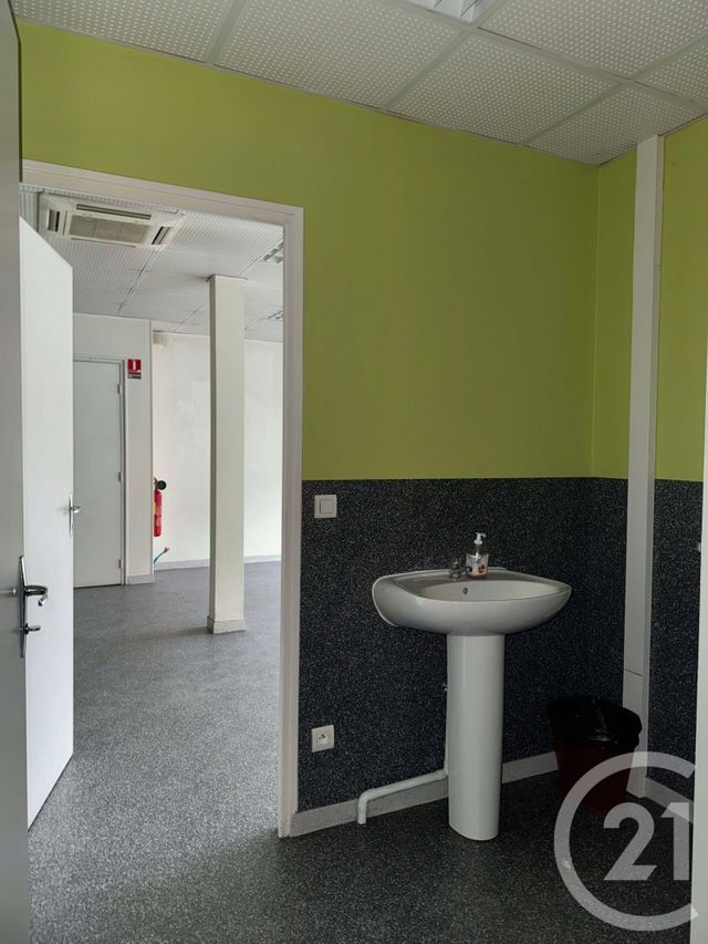 Maison à louer - 4 pièces - 220 m2 - Lievin - 62 - NORD-PAS-DE-CALAIS