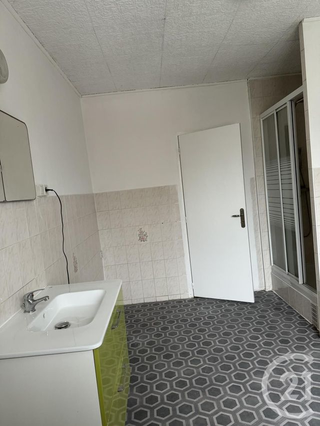 Appartement F3 à louer - 3 pièces - 113,84 m2 - Mazingarbe - 62 - NORD-PAS-DE-CALAIS