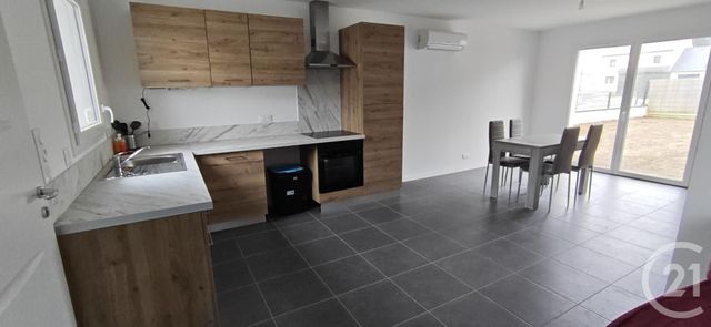 Maison &agrave; louer - 4 pi&egrave;ces - 85 m2 - Combourg - 35 - BRETAGNE