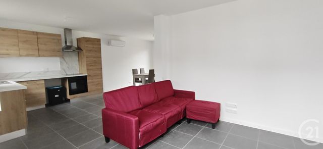 Maison &agrave; louer - 4 pi&egrave;ces - 85 m2 - Combourg - 35 - BRETAGNE