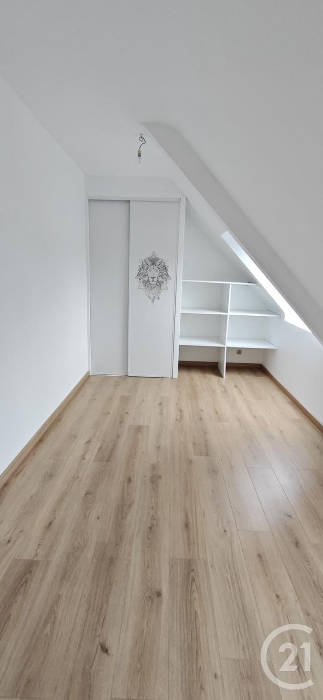 Maison &agrave; louer - 5 pi&egrave;ces - 1200 m2 - Combourg - 35 - BRETAGNE