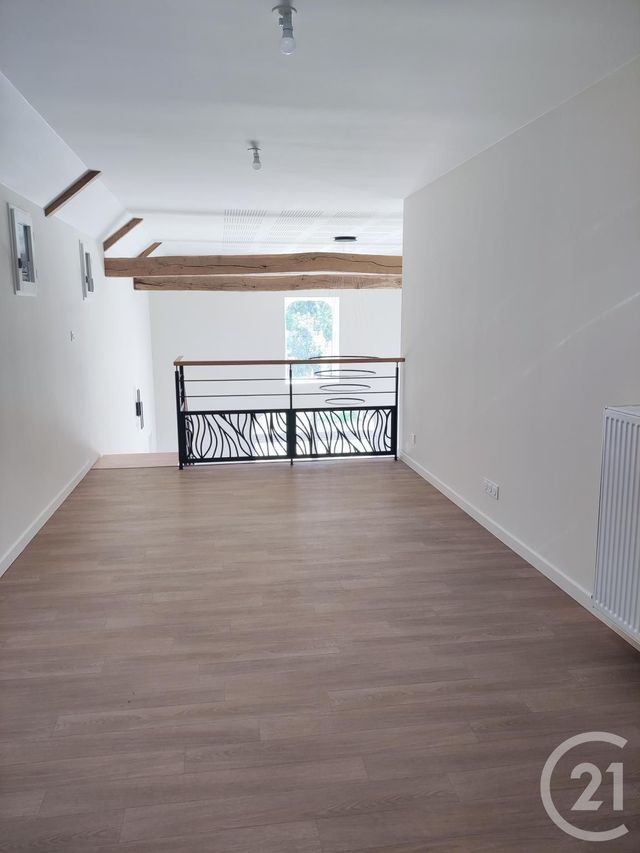 Maison à louer - 4 pièces - 145 m2 - Combourg - 35 - BRETAGNE