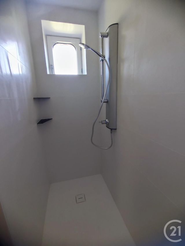 Maison à louer - 4 pièces - 145 m2 - Combourg - 35 - BRETAGNE