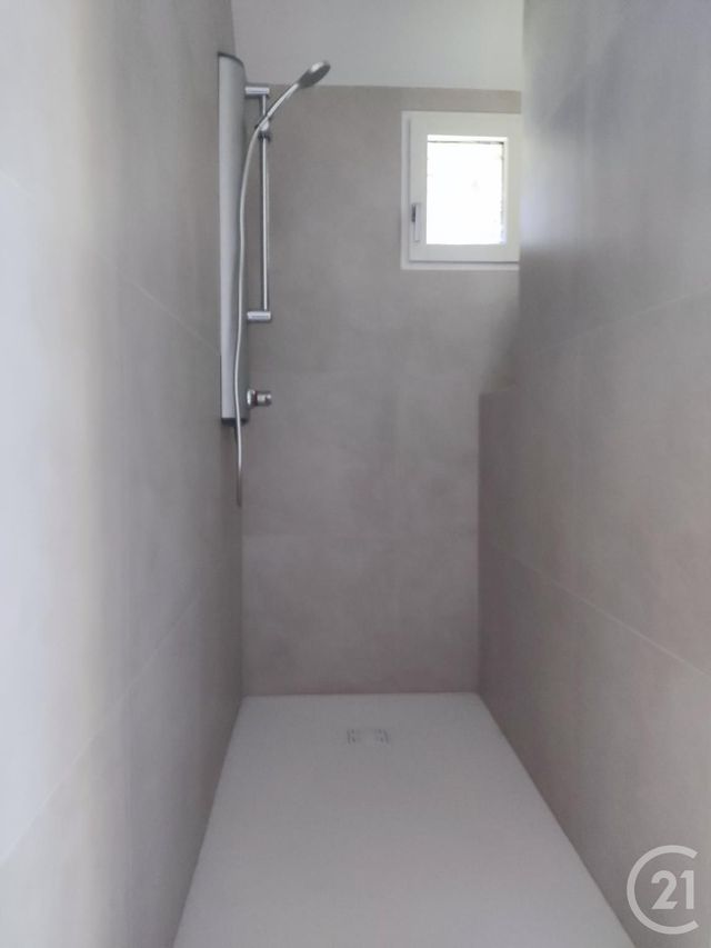 Maison à louer - 4 pièces - 145 m2 - Combourg - 35 - BRETAGNE