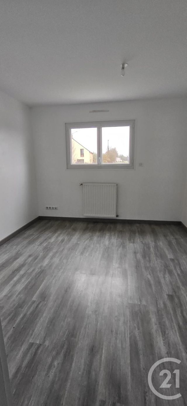 Maison &agrave; louer - 4 pi&egrave;ces - 104,32 m2 - Hede Bazouges - 35 - BRETAGNE