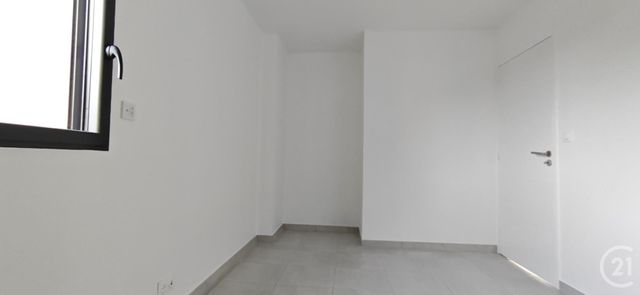 Maison &agrave; louer - 3 pi&egrave;ces - 74,42 m2 - Combourg - 35 - BRETAGNE