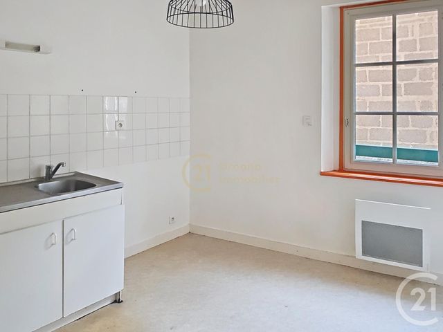 Appartement F3 &agrave; louer - 3 pi&egrave;ces - 50 m2 - Combourg - 35 - BRETAGNE