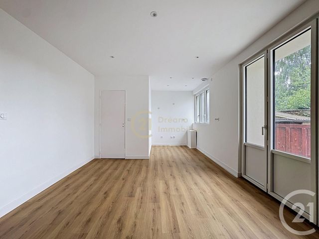 Bureaux à louer - 37.6 m2 - 35 - Ille-et-Vilaine