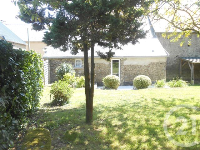 Maison &agrave; louer - 4 pi&egrave;ces - 97 m2 - Pleugueneuc - 35 - BRETAGNE