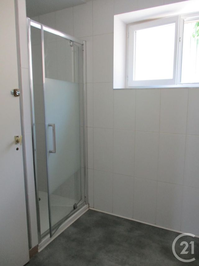 Maison &agrave; louer - 4 pi&egrave;ces - 97 m2 - Pleugueneuc - 35 - BRETAGNE