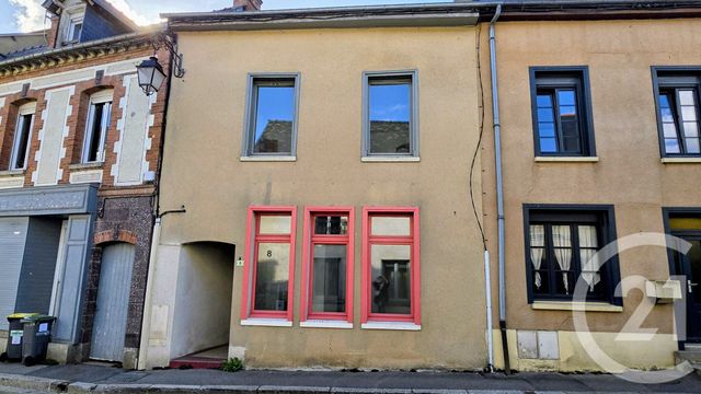 Immeuble à vendre ST MEEN LE GRAND
