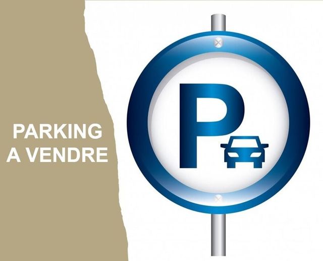 Parking à vendre - 15 m2 - Paris - 75017 - ILE-DE-FRANCE