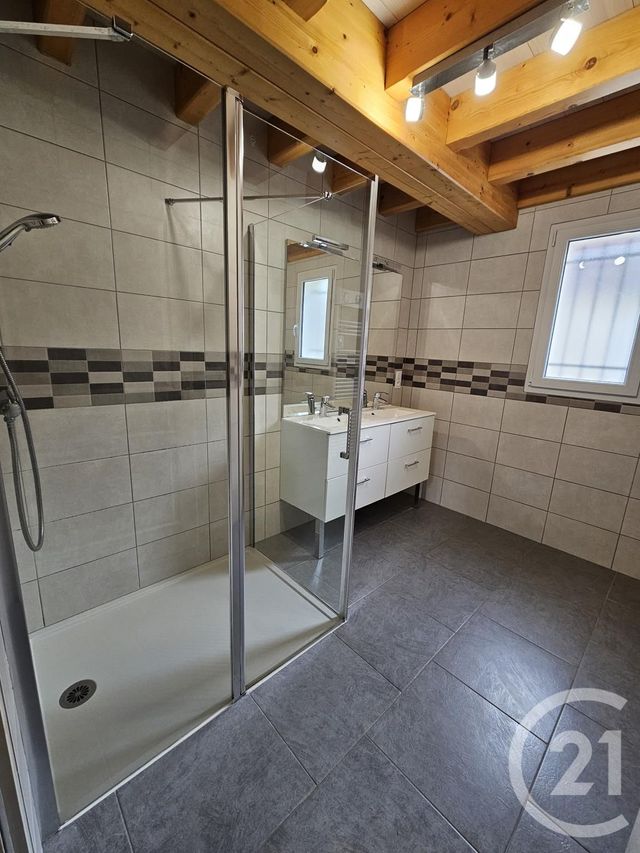 Maison &agrave; louer - 5 pi&egrave;ces - 144 m2 - Sassierges St Germain - 36 - CENTRE